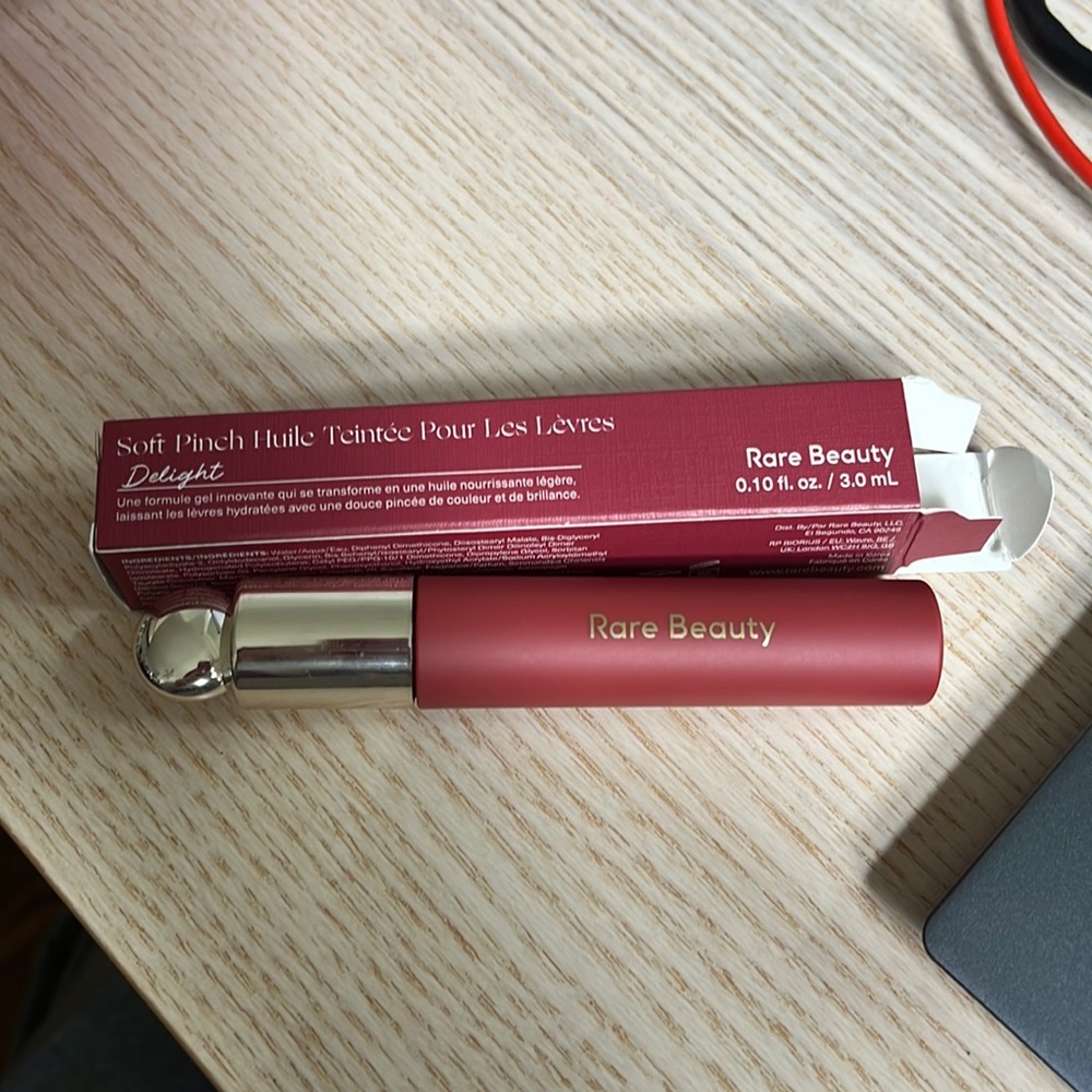 Rare Beauty Lip Oil #Delight